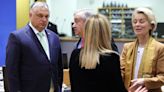 Von der Leyen y Michel a favor del nuevo acuerdo migratorio que es "inaceptable" para Orbán