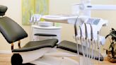 Dentist Sued for Performing 8 Crowns, 4 Root Canals, and 20 Fillings in One Visit