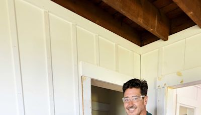 Jonathan Knight Reveals the "Terrifying" Moment He Had on 'Farmhouse Fixer' Season 3