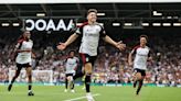 Free-flowing Fulham ease past slumping Sheffield United