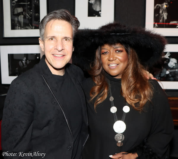 Photos: Wendy Moten Returns To The Birdland Stage