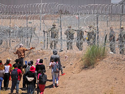 AMLO busca acuerdo para que migrantes no sean devueltos a México tras nueva medida de Biden