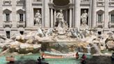 La Fontana di Trevi de Roma no sufrió daños con la protesta de los activistas climáticos