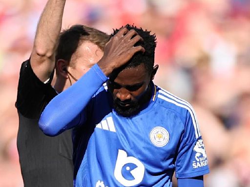 Wilfred Ndidi AVOIDS second yellow card for kicking ball away