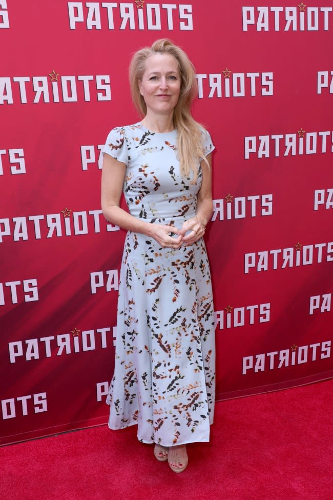 Gillian Anderson Goes Neutral in Summer-Ready Sandals for ‘Patriots’ Broadway Premiere