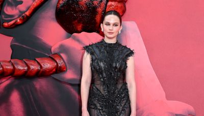 Cailee Spaeny’s Sheer Exoskeleton Dress Is Fit For An Alien Superstar