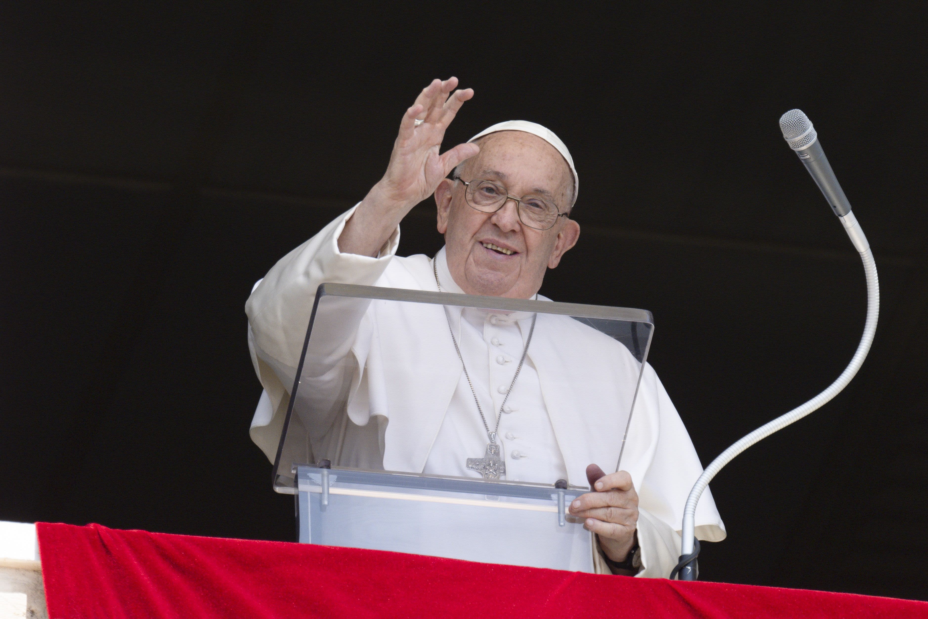 Pope Francis: True faith opens the mind and the heart