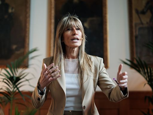 Begoña Gómez alega en su declaración que no conoce los extremos de la querella ni de qué se le acusa