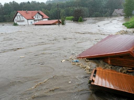 歐洲暴雨 多國釀災8死 奈國大水冲毀監獄.300囚逃