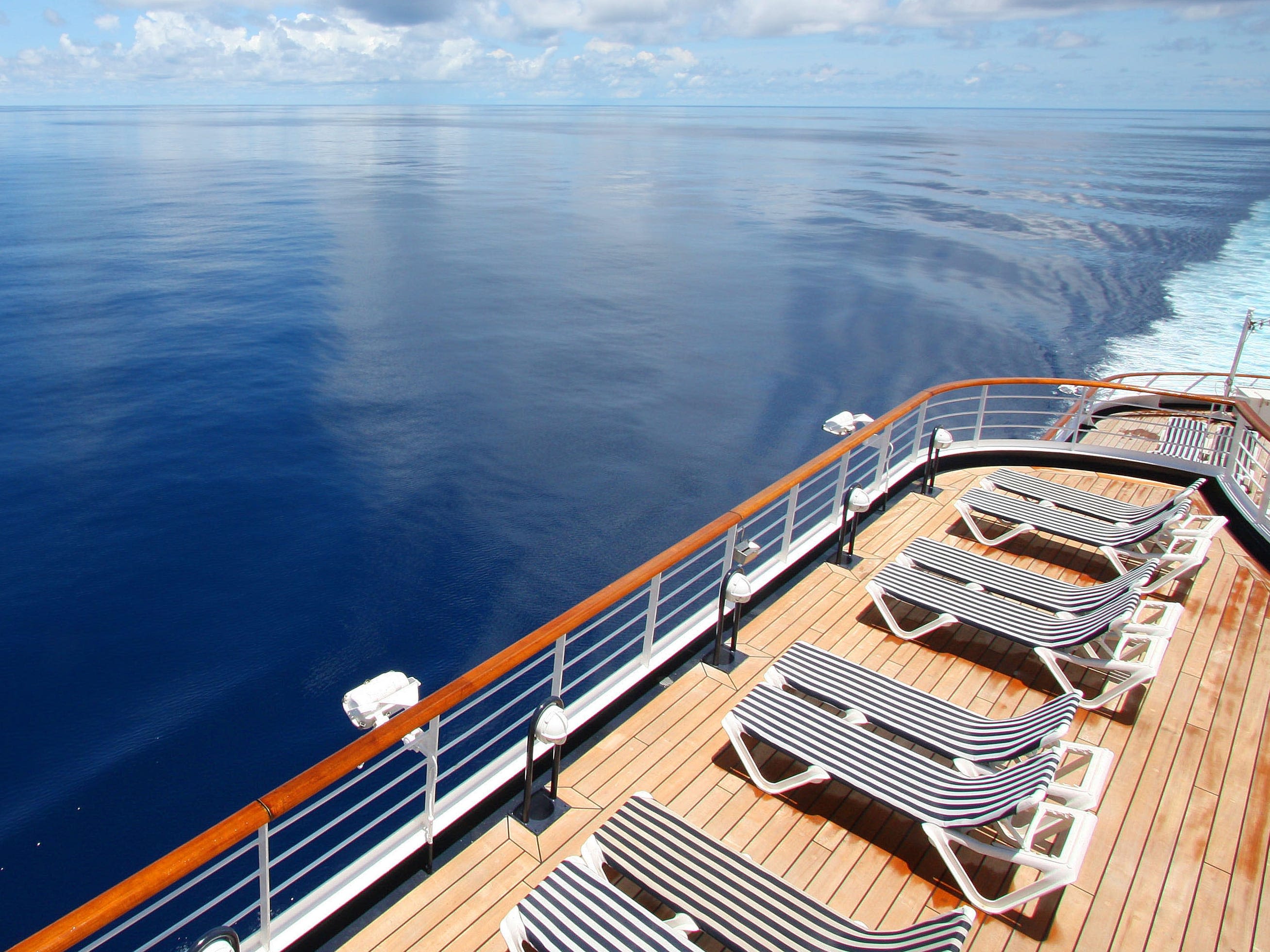 I've worked on cruise ships for years. I always see passengers make these 13 mistakes.