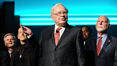 11 Financial Milestones Warren Buffett Had Throughout the Years To Build His Fortune