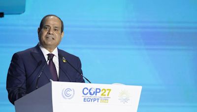 Al Sisi vuelve a nombrar a Madbuli como primer ministro de Egipto y le ordena formar nuevo Gobierno