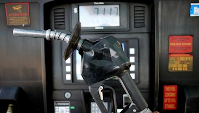 Gas prices fall in Akron and Cleveland: Here's what GasBuddy is saying about pricing trends heading into the summer