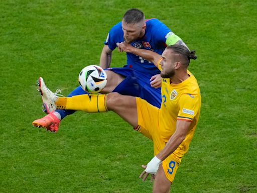 Rumania y Eslovaquia empatan y avanzan a octavos de la Eurocopa