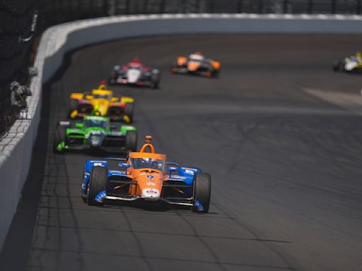Scott Dixon and Helio Castroneves lead final Carb Day practice for the Indianapolis 500