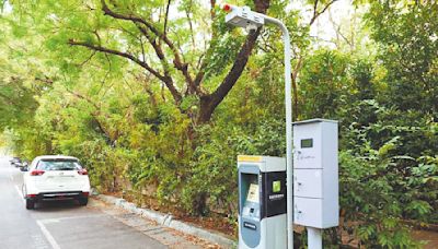 高雄 智慧車格繳費機不靈光 惹民怨