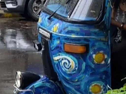 Mumbai Auto Rickshaw's Van Gogh-Inspired Appearance Goes Viral; Netizens React To 'The Starry Night' Vehicle