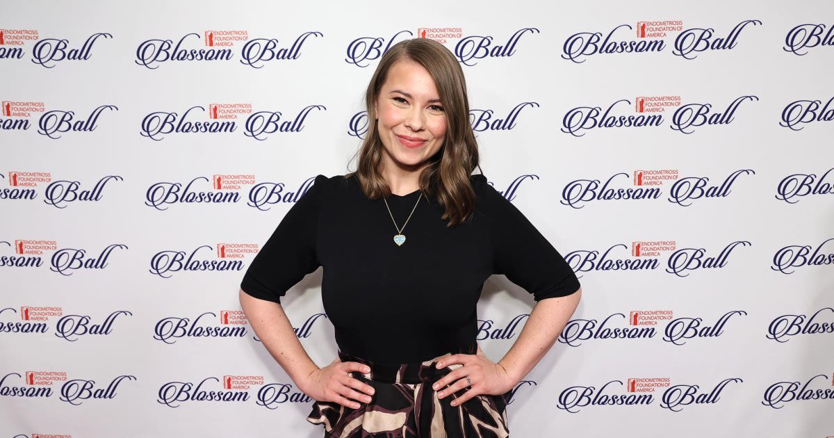 Bindi Irwin Says Daughter Grace ‘Runs Australia Zoo,' Has ‘No Fear’