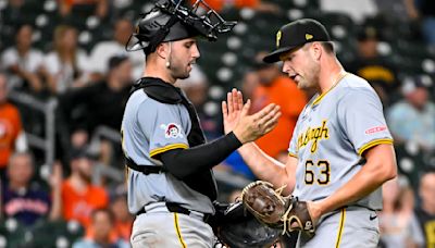 Pirates rattle off third straight win with 6-2 victory over Astros