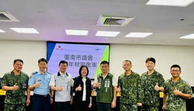 南市軍人站陪同議會秋節勞軍 邱莉莉感謝國軍愛民助民 | 蕃新聞