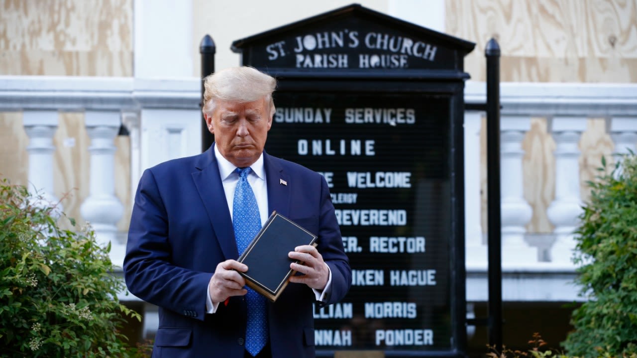 The Christian vote is flocking to Trump, the least likely leader of Christians