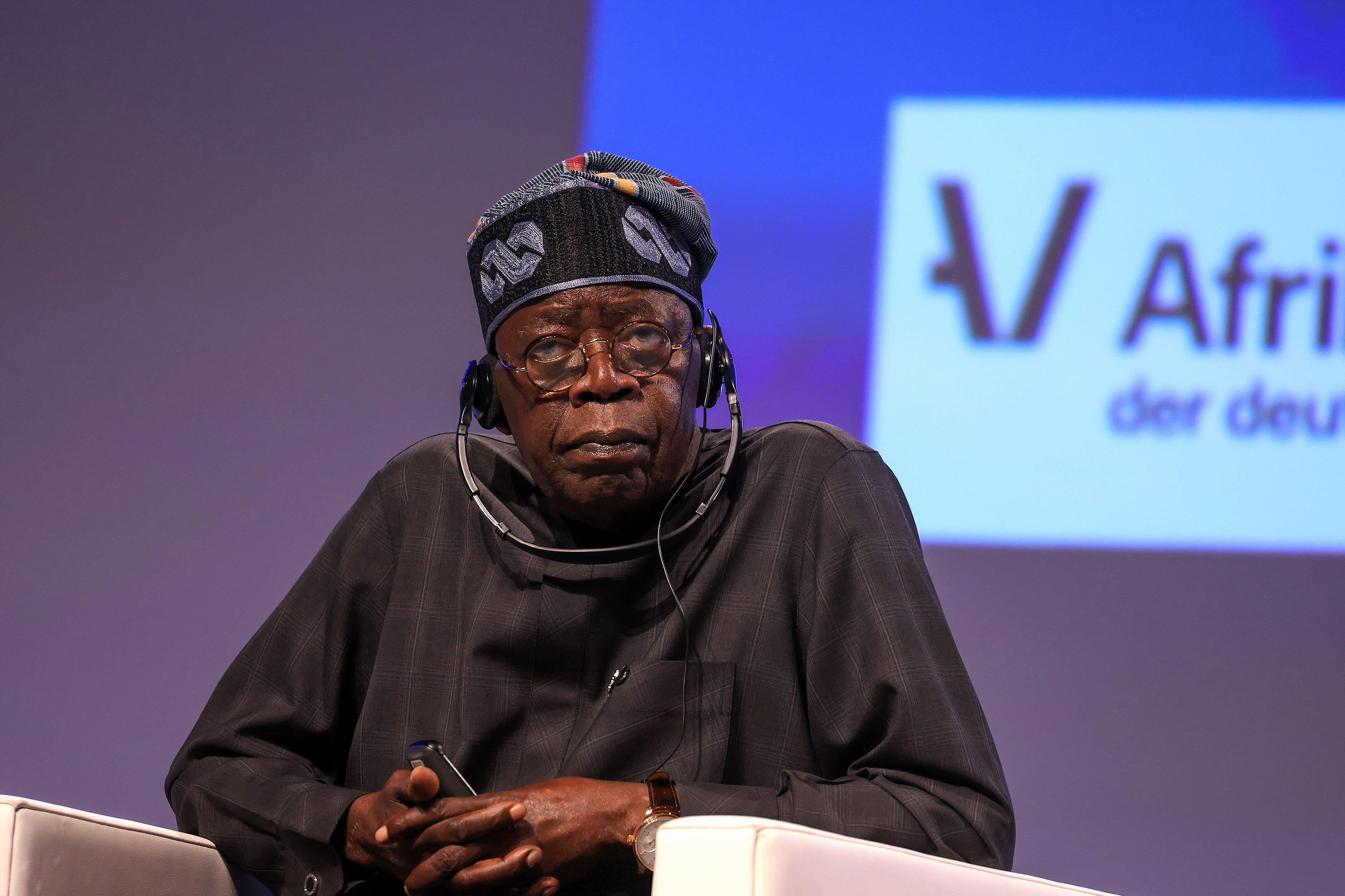 Nigeria’s Tinubu Eyes Bank Windfall Tax to Fund Infrastructure