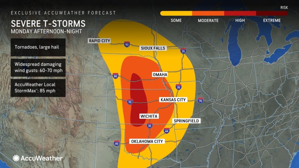 New tornado outbreak threatens storm-ravaged central US on Monday, Tuesday