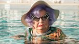 Barry Humphries, Comedian Who Played Dame Edna Everage, Dies at 89