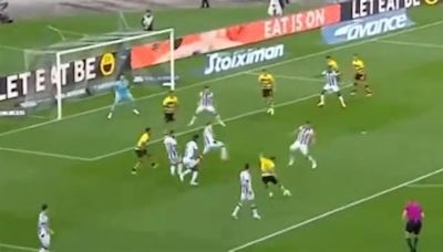 El descomunal gol de Orbelín Pineda con el AEK; burló hasta 4 rivales y definió como crack