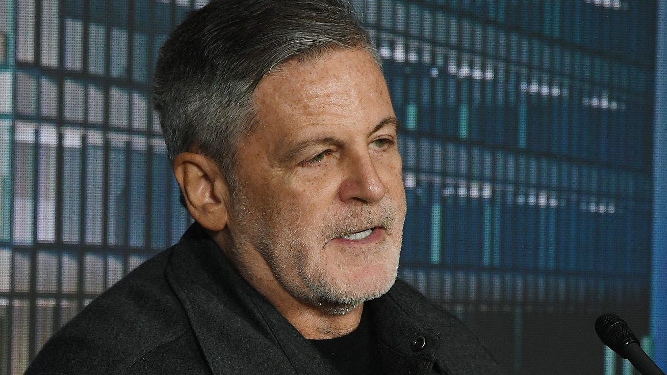Dan Gilbert says officials are in 'brainstorming mode' on Renaissance Center's future