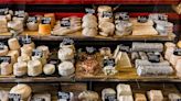 Listéria : pourquoi de nombreux fromages sont-ils rappelés ? Un expert de l'Anses nous répond