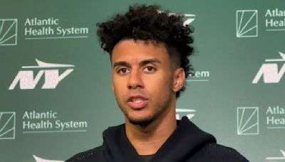 Jordan Travis has pondered someday replacing Aaron Rodgers. Health is focus now for Jets rookie QB