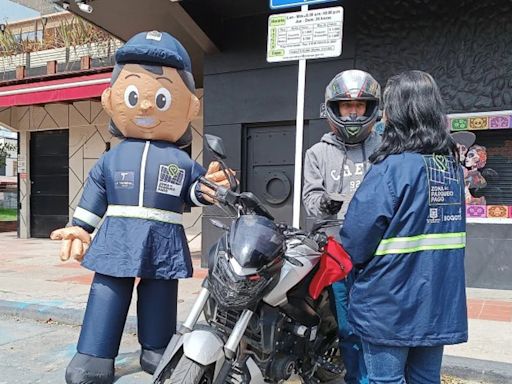 Concejal de Bogotá denunció irregularidades en servicio de parqueo en vía: “¡Nos hicieron la jugadita!”