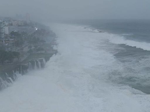 Hurricane Beryl passes Dominican Republic