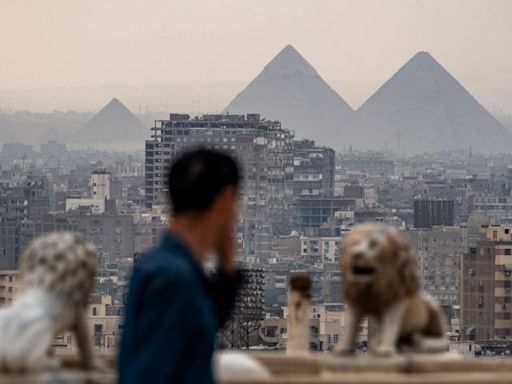 Egypt: Foreign debt up $3.5bn in Q4 2023; headline inflation slows to 32.5% in April