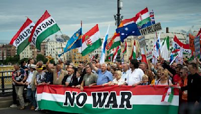 Orbán stages a 'peace march' in Hungary in a show of strength before European Parliament election - The Morning Sun