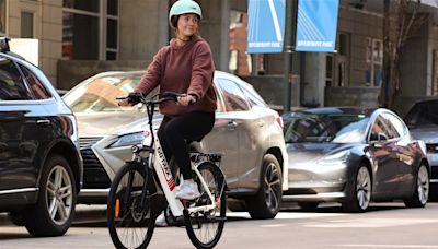 Estados Unidos ve los coches eléctricos chinos como un problema, pero las bicis eléctricas colonizan el país