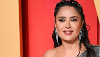 Salma Hayek bringt Fans mit privaten Fotos zum Schwärmen