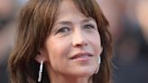 Sophie Marceau rejoint Christophe Willem sur scène pour les 30 ans de l'association Arc-en-ciel