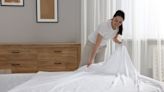 Un experto revela cada cuánto tiempo se deben cambiar las sábanas y almohadas para evitar alergias y asma
