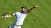 A qué hora juegan Alcaraz y Lajal en Wimbledon: horario y dónde ver el partido de primera ronda