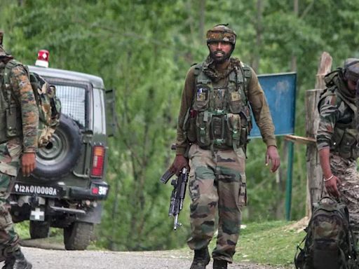 Launch pads across LoC active, around 70 terrorists waiting to infiltrate: J&K DGP