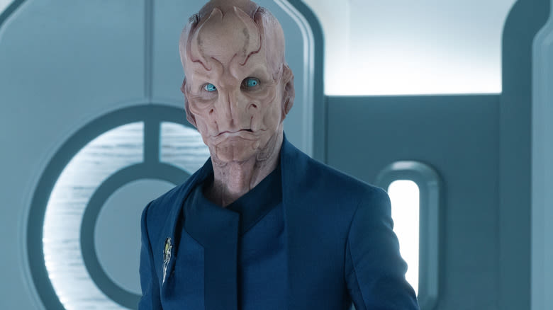 Doug Jones Describes Star Trek: Discovery Season 5's Saru Storyline With One Word - SlashFilm