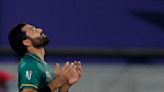 Cricket-Late drama as Pakistan level T20 series against England