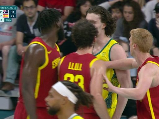 Jogadores da NBA protagonizam "duelo particular" em jogo entre Espanha e Austrália; veja vídeo