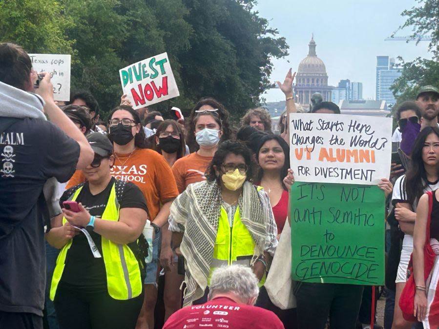 UT students discuss antisemitism on campus following protest