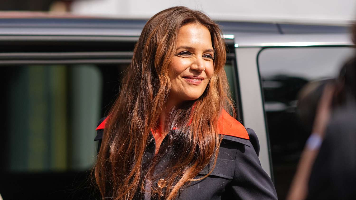 Katie Holmes Demonstrates American-in-Paris Style Done Right