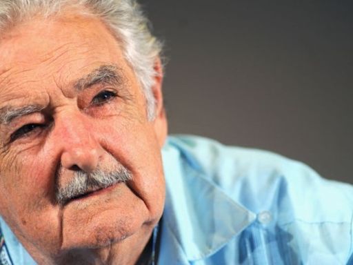 José Mujica pasa por "momento difícil'' en tratamiento