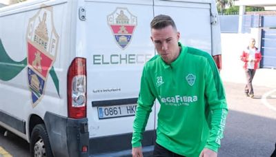 Carlos Clerc: “Tenemos que volver a ser el Elche sólido en defensa de hace un mes"