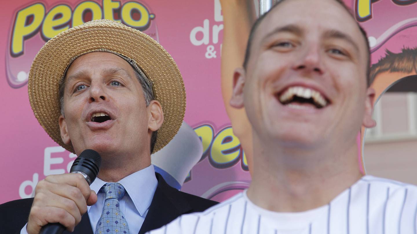 Joey Chestnut points finger at Nathan's Hot Dog Eating Contest organizers in first interview since ban